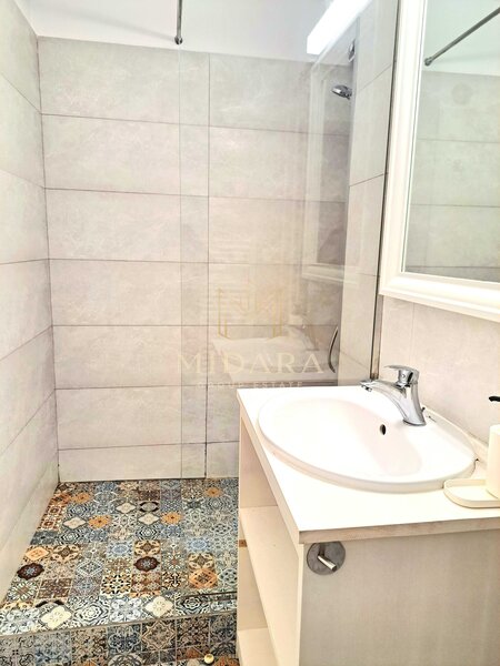 Barbu Vacarescu, garsoniera langa parc, 420 euro
